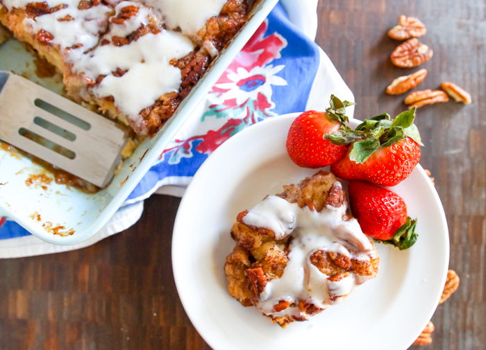 cinnamon roll biscuit cake