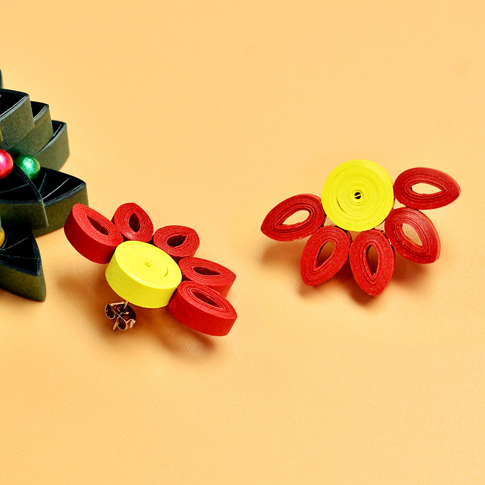 Special Handwork of Paper Earrings