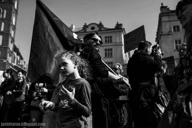 Demonstracja przeciwko zaostrzeniu ustawy antyaborcyjnej, Krakow, fot. Jacek Taran