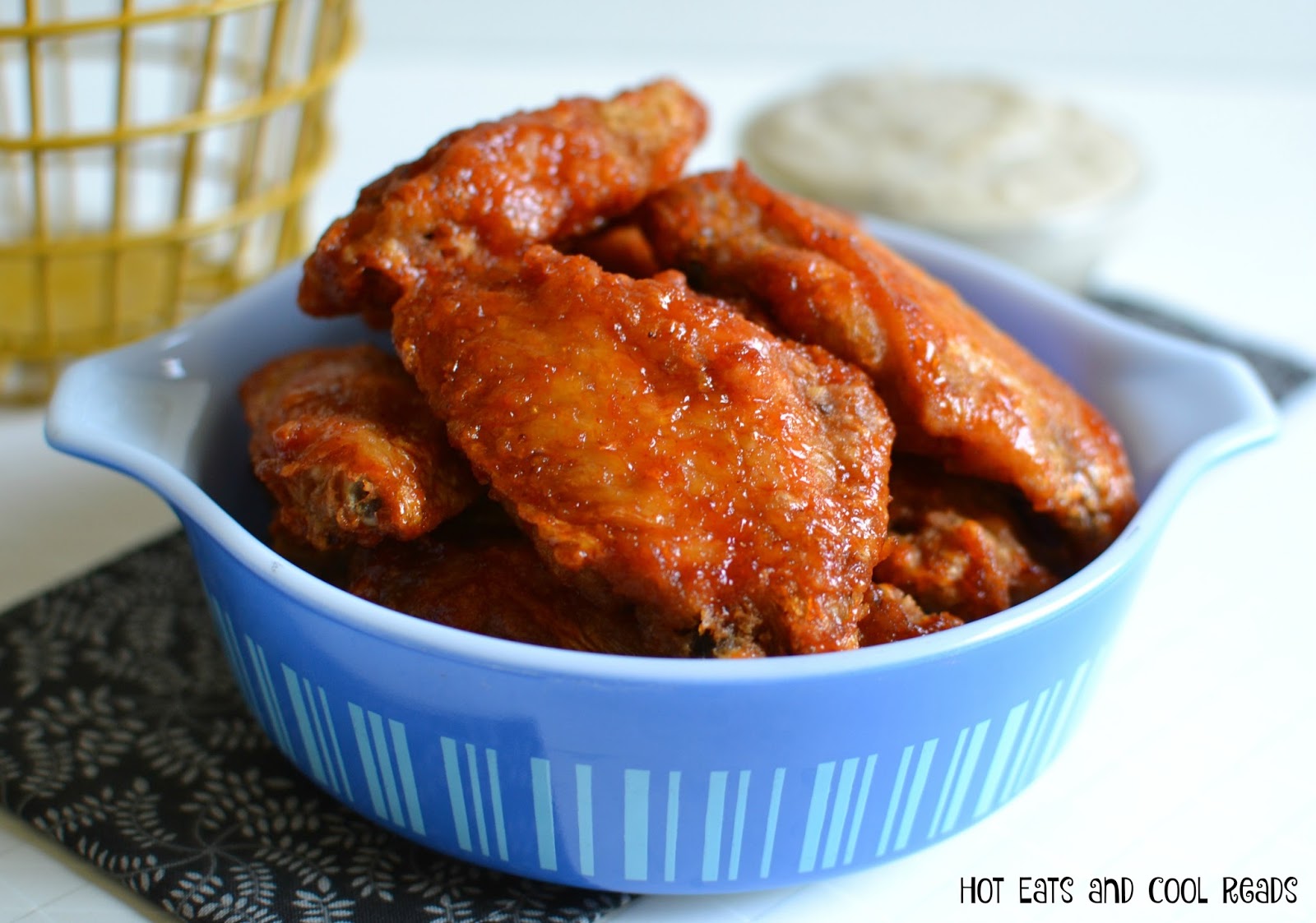 [ad] Creamy Parmesan Garlic Buffalo Wing Dipping Sauce Recipe