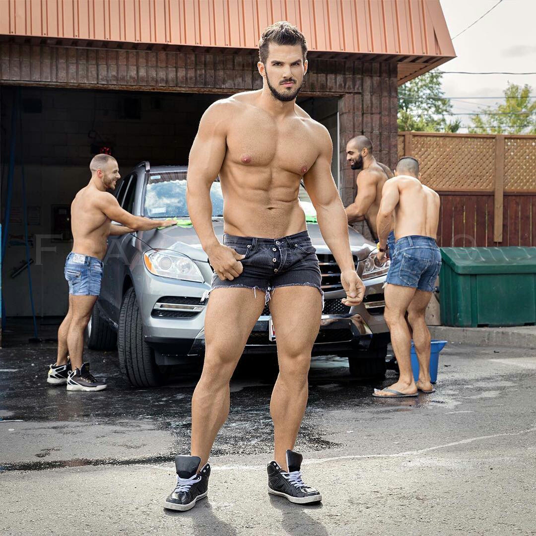 Regular readers will know I have a thing about men in shorts and this weakn...