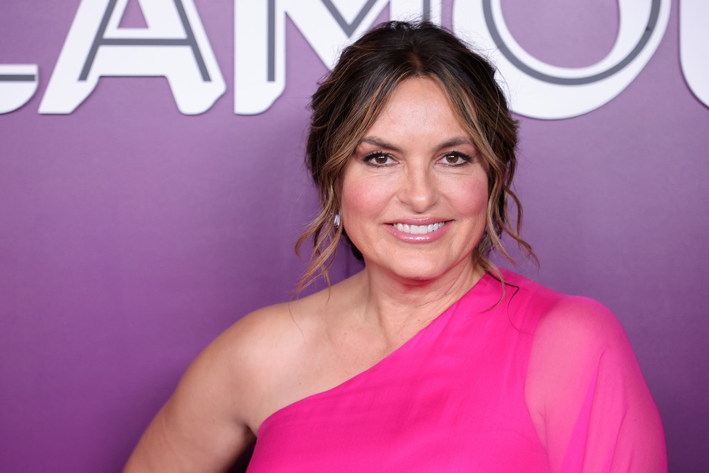 All Things Law And Order: Mariska Hargitay Honored as 2021 Glamour