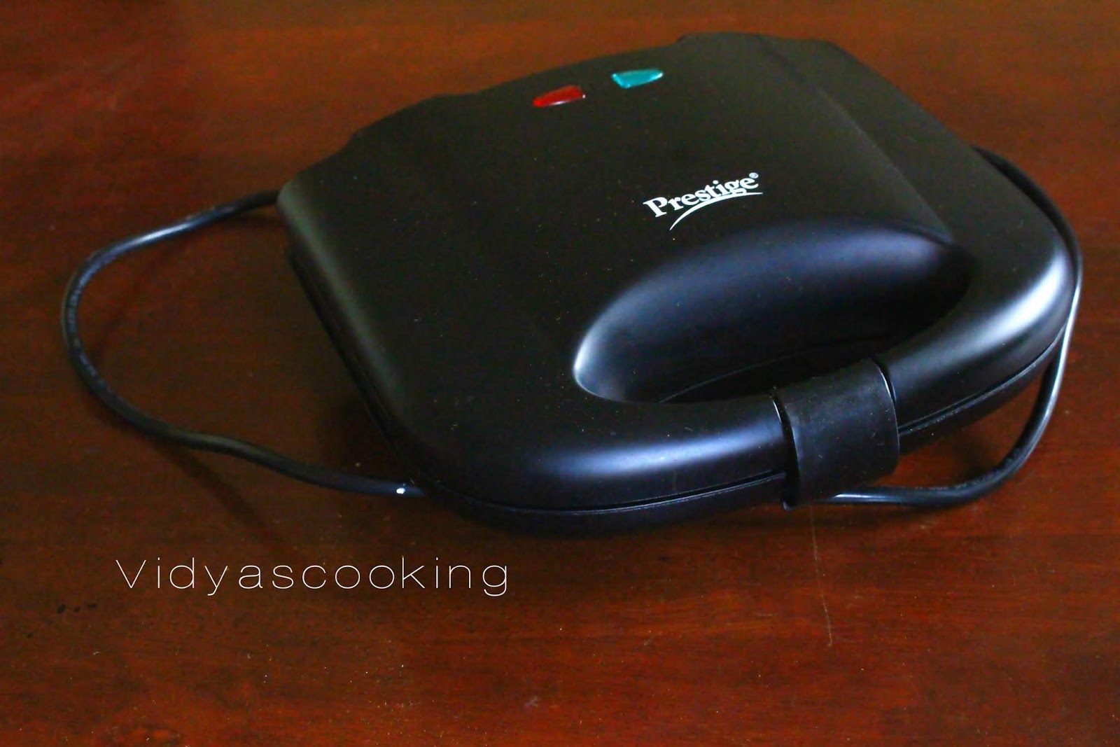 waffle maker prestige