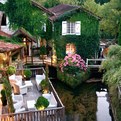 Hotel de súper lujo 'Le Moulin du Roc' en Francia