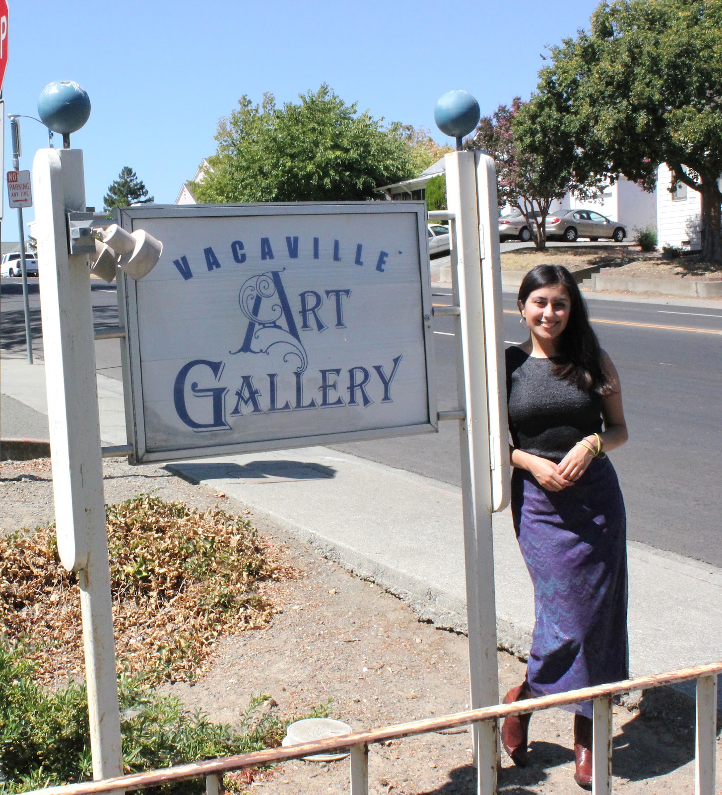The Sun Queen ♔ SQ Visits Vacaville Art Gallery