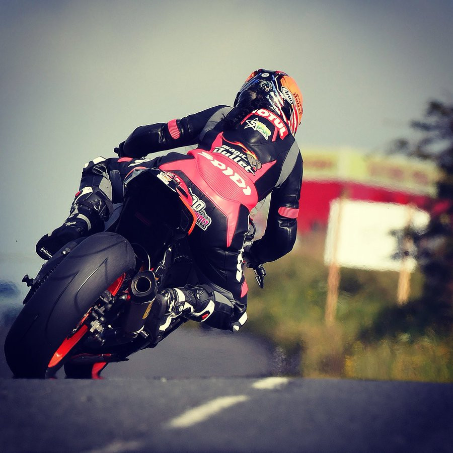 PATRICIA FERNANDEZ THE WORLD'S FASTEST FEMALE ROAD RACER