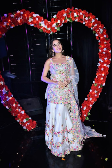 Sara Ali Khan HD Stills From Love Aaj Kal Movie Promotion Navel Queens Sara Ali Khan HD Stills From Love Aaj Kal Movie Promotion Navel Queens