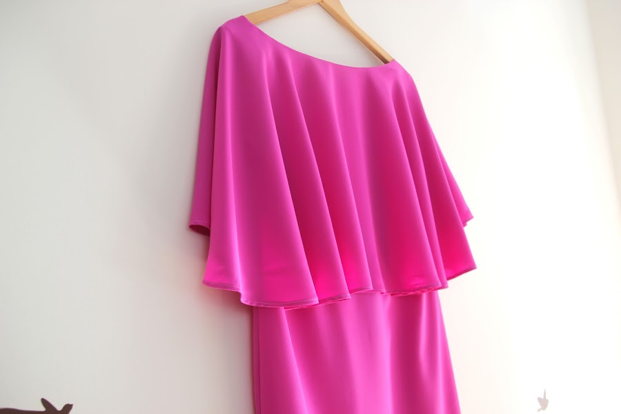 DIY Cómo hacer vestido de capa, para invitadas de bodas. Patrones ropa mujer.