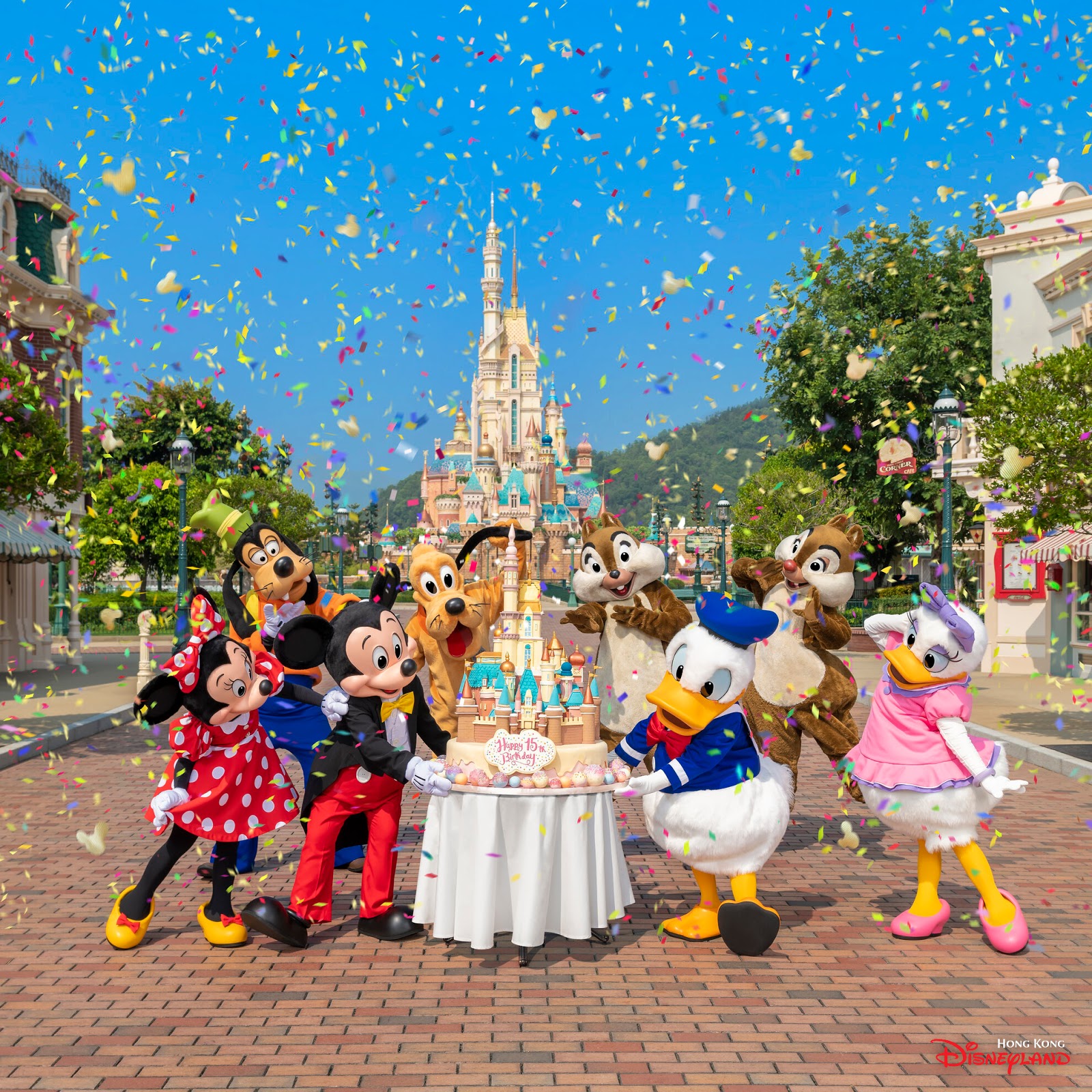 Disneyland kong kong. гонг конг диснейленд. диснейленд гонконг аттракционы.