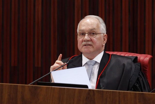 brasília ministro edson fachin acompanha o vota do relator e somam