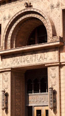 Buffalo Architecture: A self-guided architecture walk in downtown Buffalo: Guaranty Building