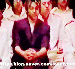 주머니 하트 날리는 아이돌 은지원gif | 인스티즈