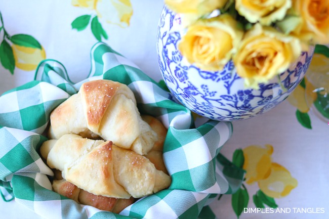 SIMPLE, NO-FAIL HOMEMADE CRESCENT ROLLS | Dimples and Tangles