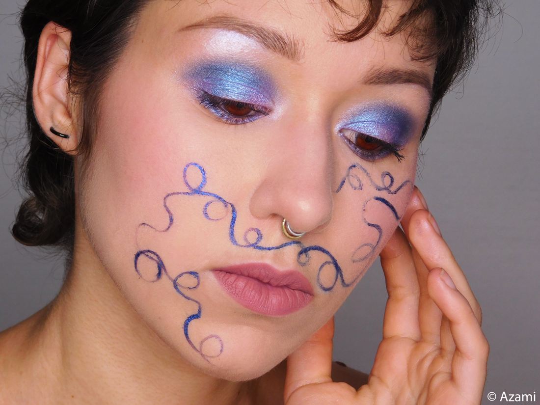 It's Azami - Loops of Escapism Makeup Look - Paris & London Makeup Artist & Blogger - Innisfree Green Tea Seed Toner - Body Shop Matte Clay Foundation - Zoeva Sweet Glamour Blush Palette - Juvia's Place Magic Palette - Nabla Blue Velvet - MAC Upward Lash - Nabla Brow Divine Neptune - Barry M Matte Me Up Lip Kit Pencil Pose - 3ina Cream Eyeshadow 305 - MUA Makeup Academy Undress Your Skin Highlighter in Peach Diamond It's Azami - Loops of Escapism Makeup Look - Paris & London Makeup Artist & Blogger - Innisfree Green Tea Seed Toner - Body Shop Matte Clay Foundation - Zoeva Sweet Glamour Blush Palette - Juvia's Place Magic Palette - Nabla Blue Velvet - MAC Upward Lash - Nabla Brow Divine Neptune - Barry M Matte Me Up Lip Kit Pencil Pose - 3ina Cream Eyeshadow 305 - MUA Makeup Academy Undress Your Skin Highlighter in Peach Diamond