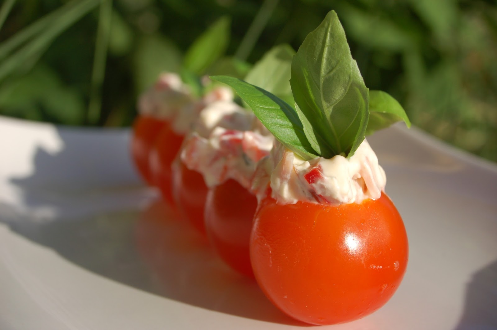 Tuulikummun keittiössä ASTIOITA HEDELMISTÄ JA VIHANNEKSISTA