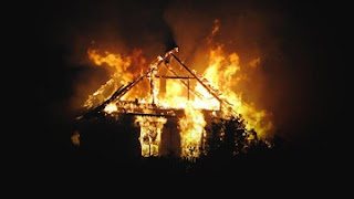 Diduga Terkait Pilkada, Rumah Ketua KPU Yahukimo Dibakar