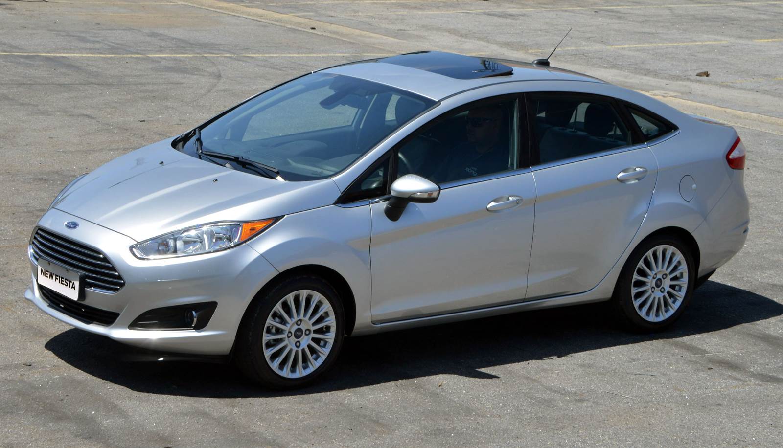 Ford New Fiesta Sedan Titanium Plus 2015