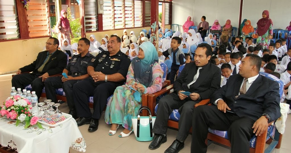 Penolong Ketua Kelas In English : Penolong pegawai tadbir n29 stor;