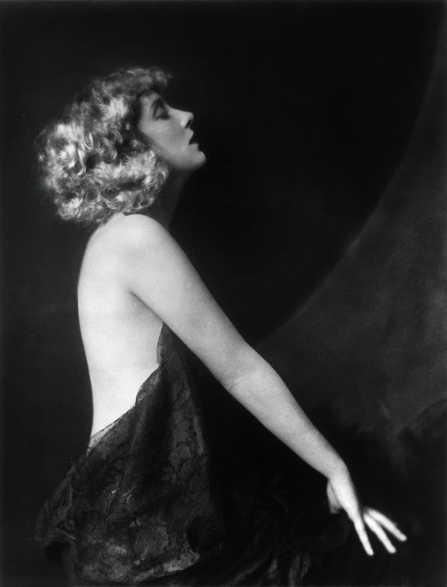 35 Beautiful Portrait Photos of Ziegfeld Follies Showgirls From the