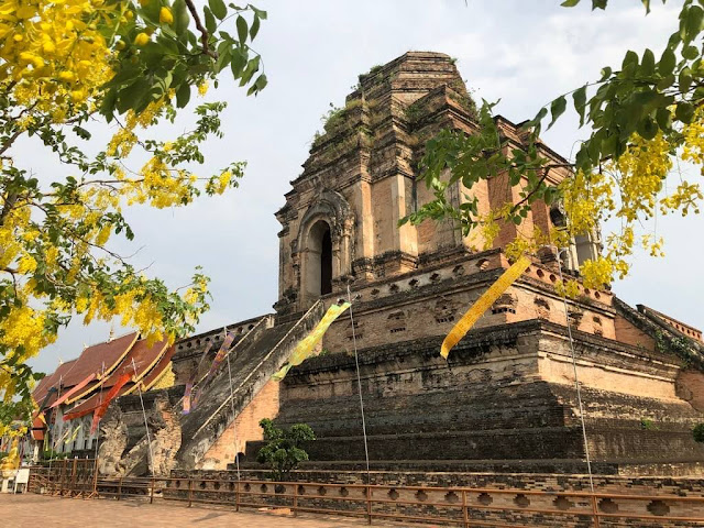 Wat Chedi Luang - Chiang Mai - Tailândia 