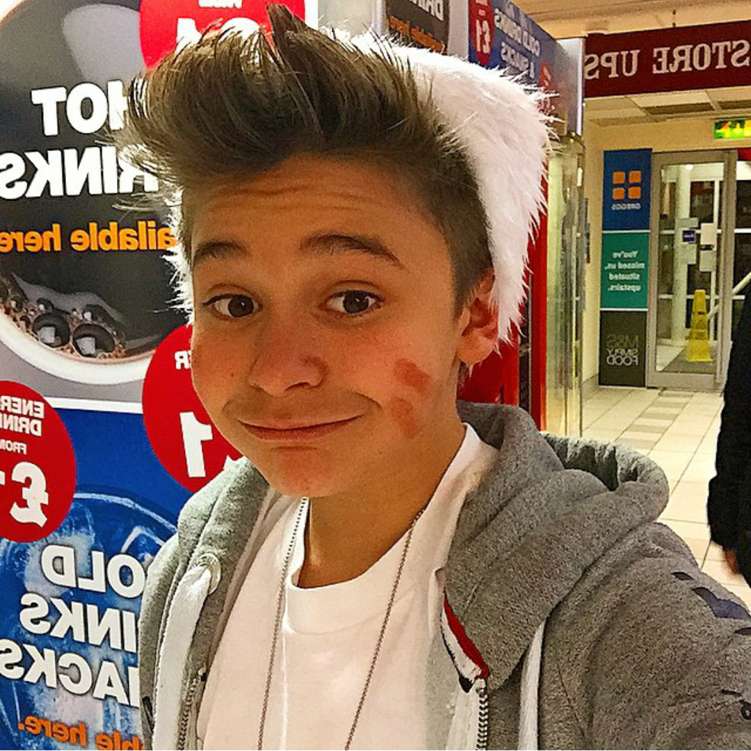 Bars & Melody Bars&Melody Leo photos [50]