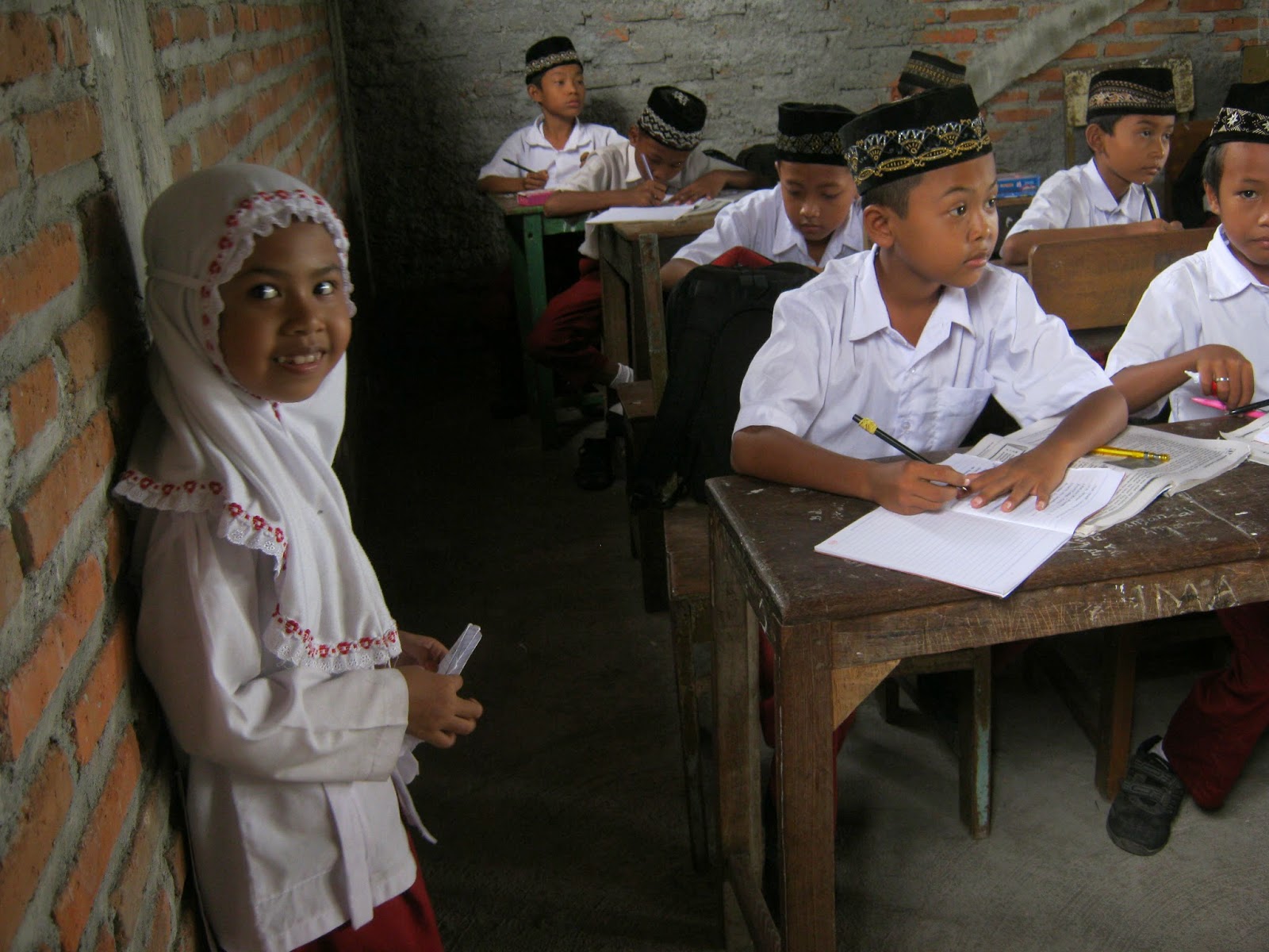 TEKS PEMBAWA ACARA PERPISAHAN MADRASAH Suparno Kudus