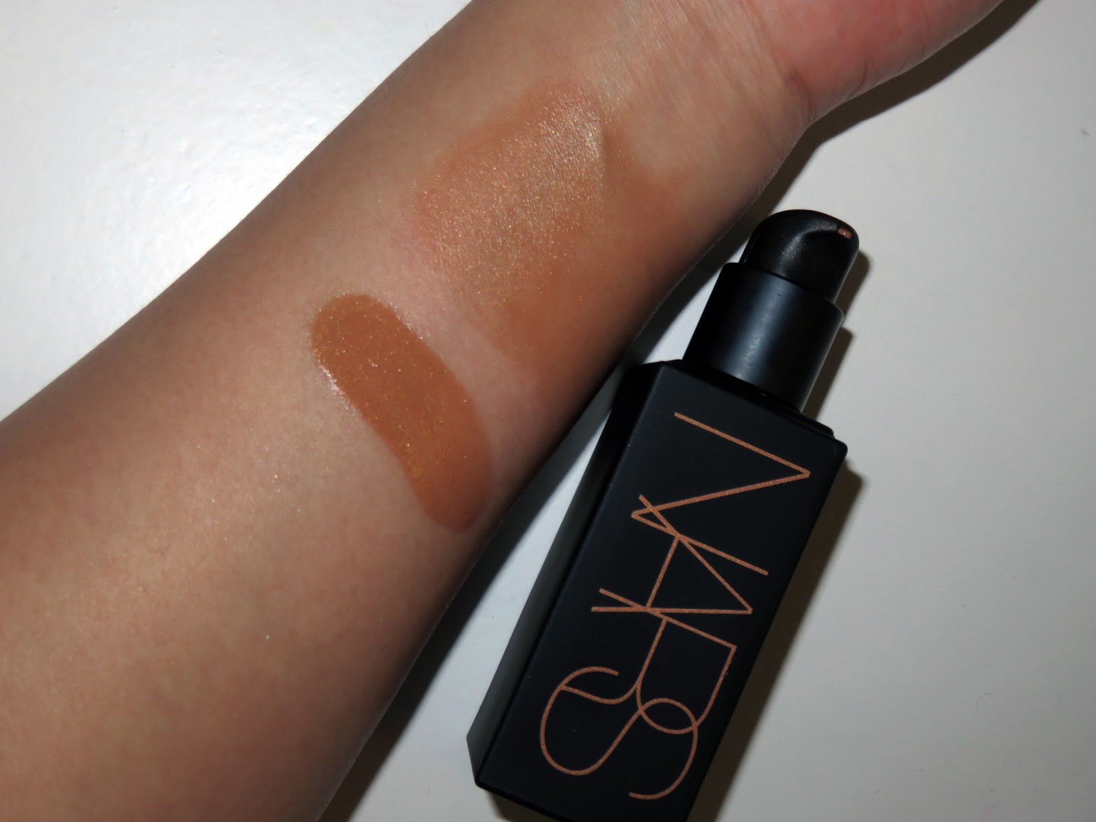 Garanti Melankoli Hjemland Review | NARS Laguna Liquid Bronzer | PRETTY IS MY PROFESSION