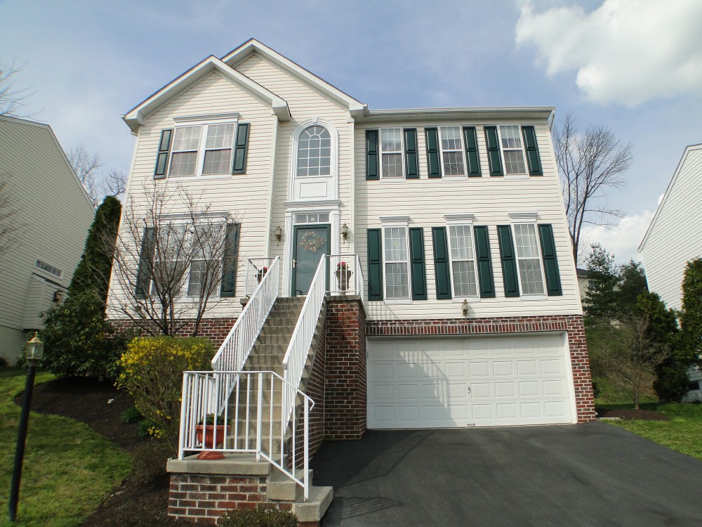 Downingtown Real Estate New home for sale in Downingtown East schools