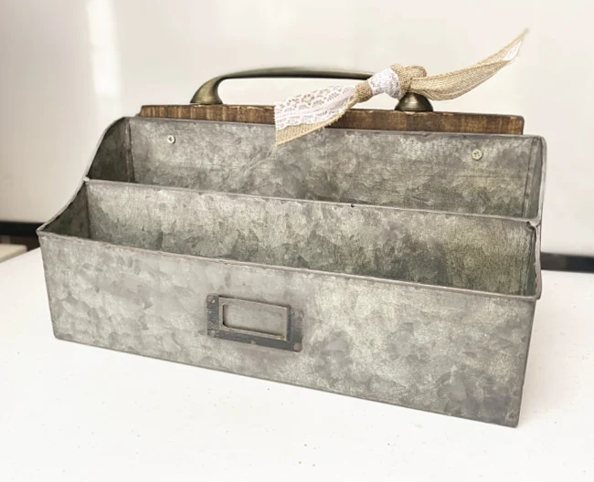 galvanized tote with bow