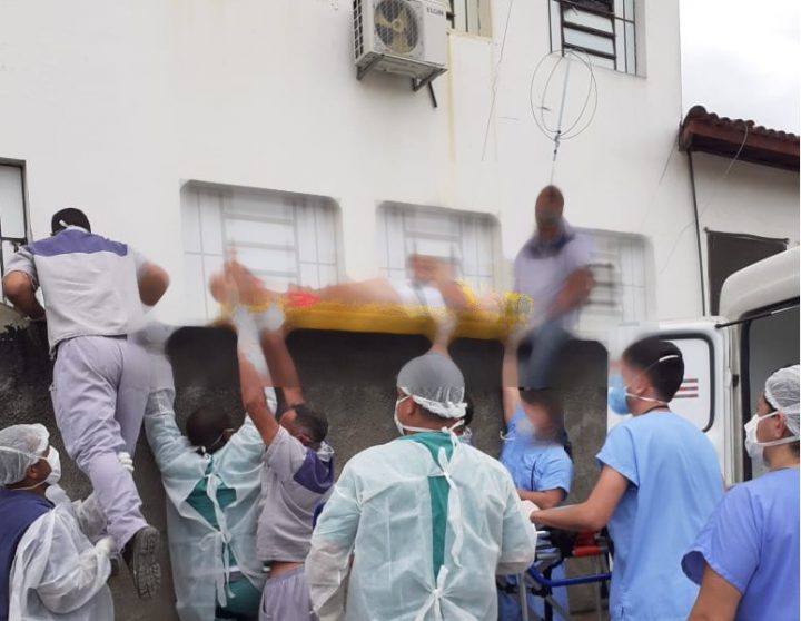 Paciente se joga do 1º Andar do Hospital Geral Santa Tereza, em Ribeira do PombalBA Paciente se joga do 1º Andar do Hospital Geral Santa Tereza, em Ribeira do PombalBA