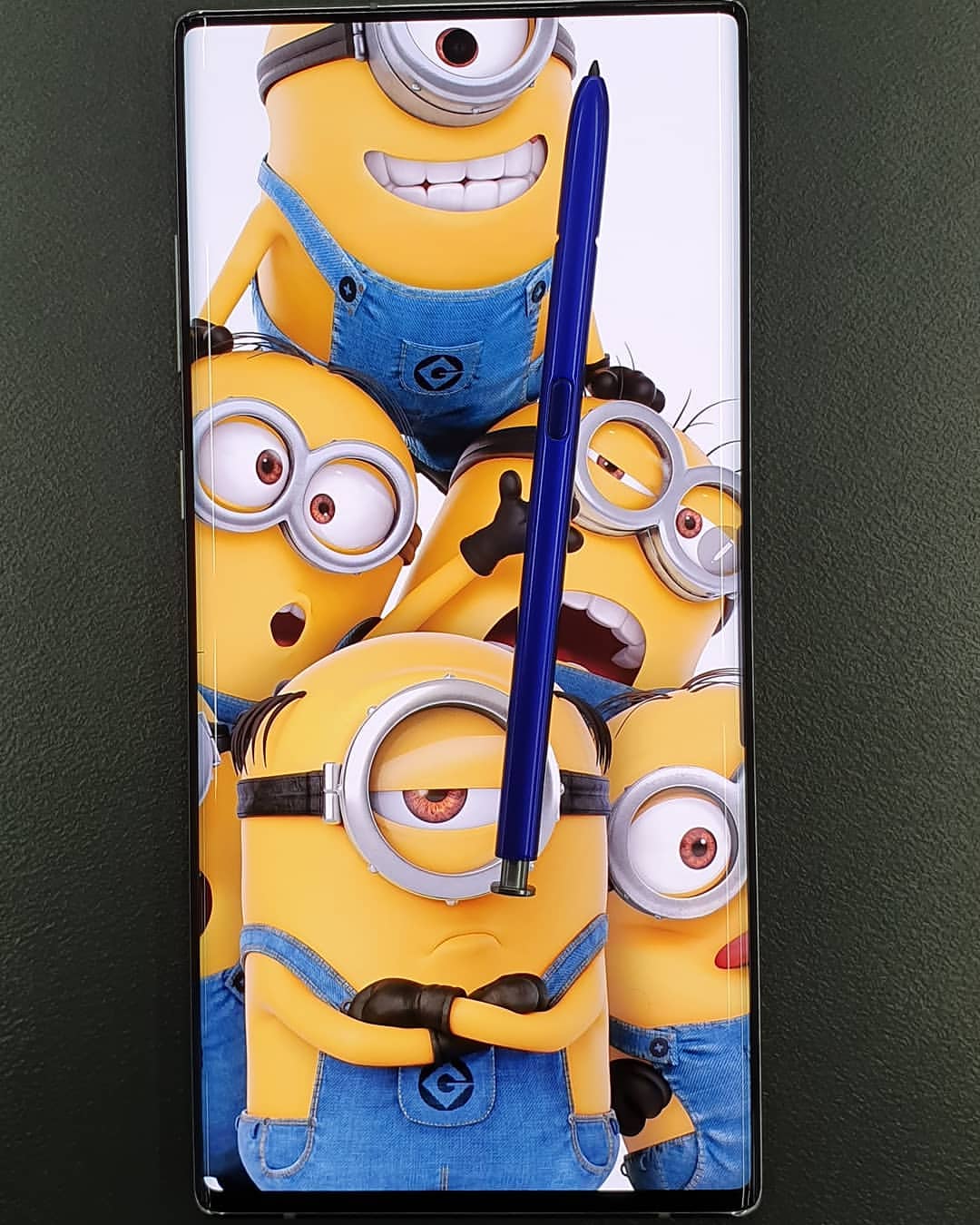 galaxy note 10 minions wallpaper