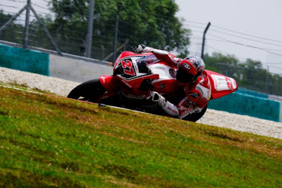 Andi Gilang bertarung di kelas SS600 Andi Gilang bertarung di kelas SS600