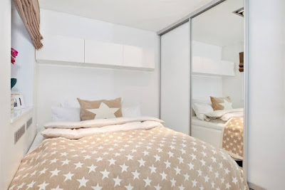 Como veem, a cama é grande! Quarto T0 Perfect Home Interiors