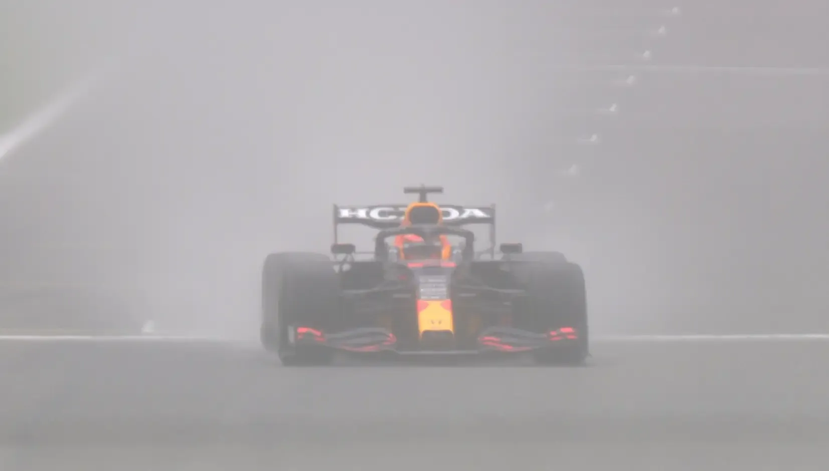 Max Verstappen conquista la pole del gran premio del Belgio 2021