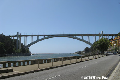 Ponte da Arrabida, entre Porto e Gaia