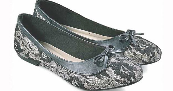 r kos fashion distro sepatu wanita model casual flat r kos fashion distro sepatu wanita model casual flat