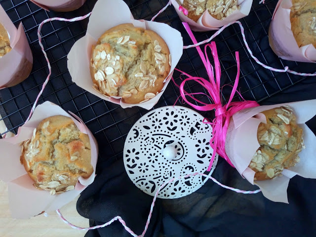 Receta de muffins de coco y plátano. Aprovechamiento, reciclaje, coconut, banana, desayuno, merienda, postre, breakfast recipe Horno Cuca