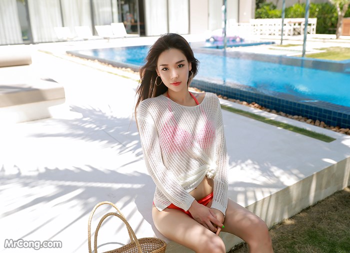 Beautiful Park Park Hyun in the beach fashion picture in June 2017 (225 photos)