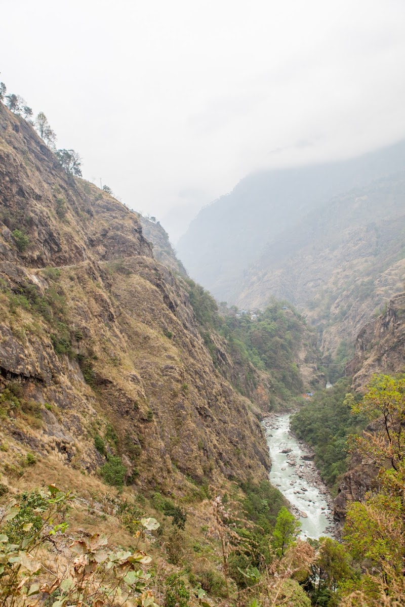 200км по красно-белым черточкам.. Around Annapurna. март-апрель 2017