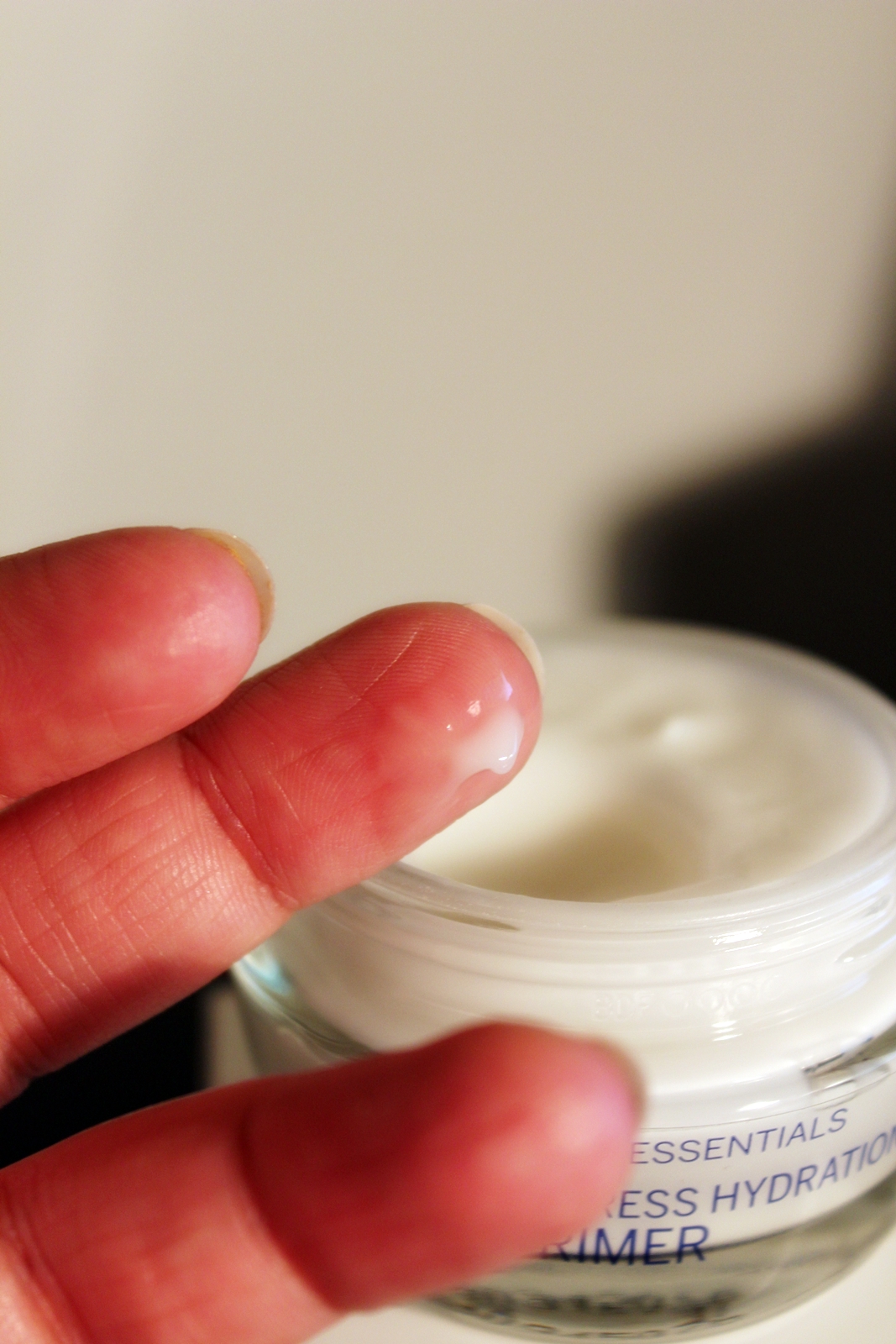 Jenni Emilian Nivea Express Hydration Primer erilainen kosteusvoide