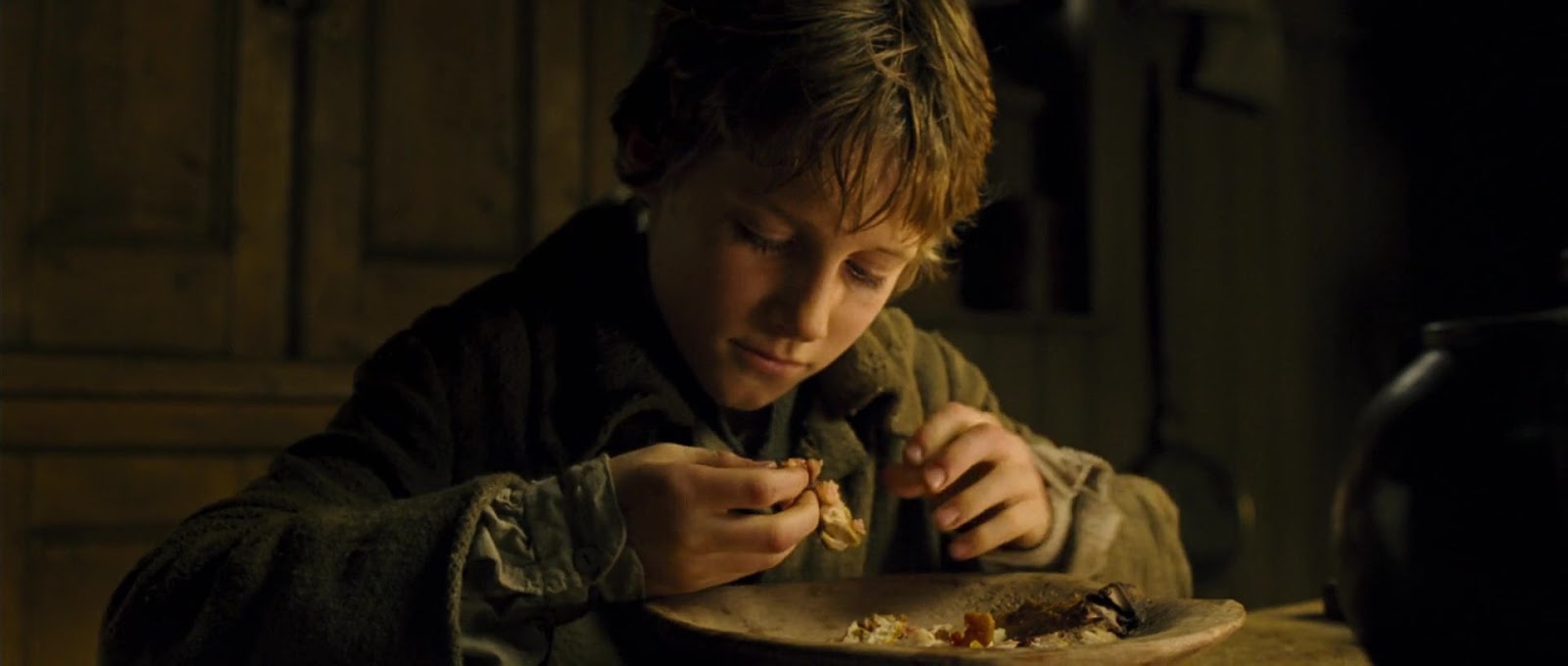 Оливер твист 2005 плут. Монкс оливер твист. Оливер твист плут. Оливер твист / oliver twist (2005). Оливер три 2005.