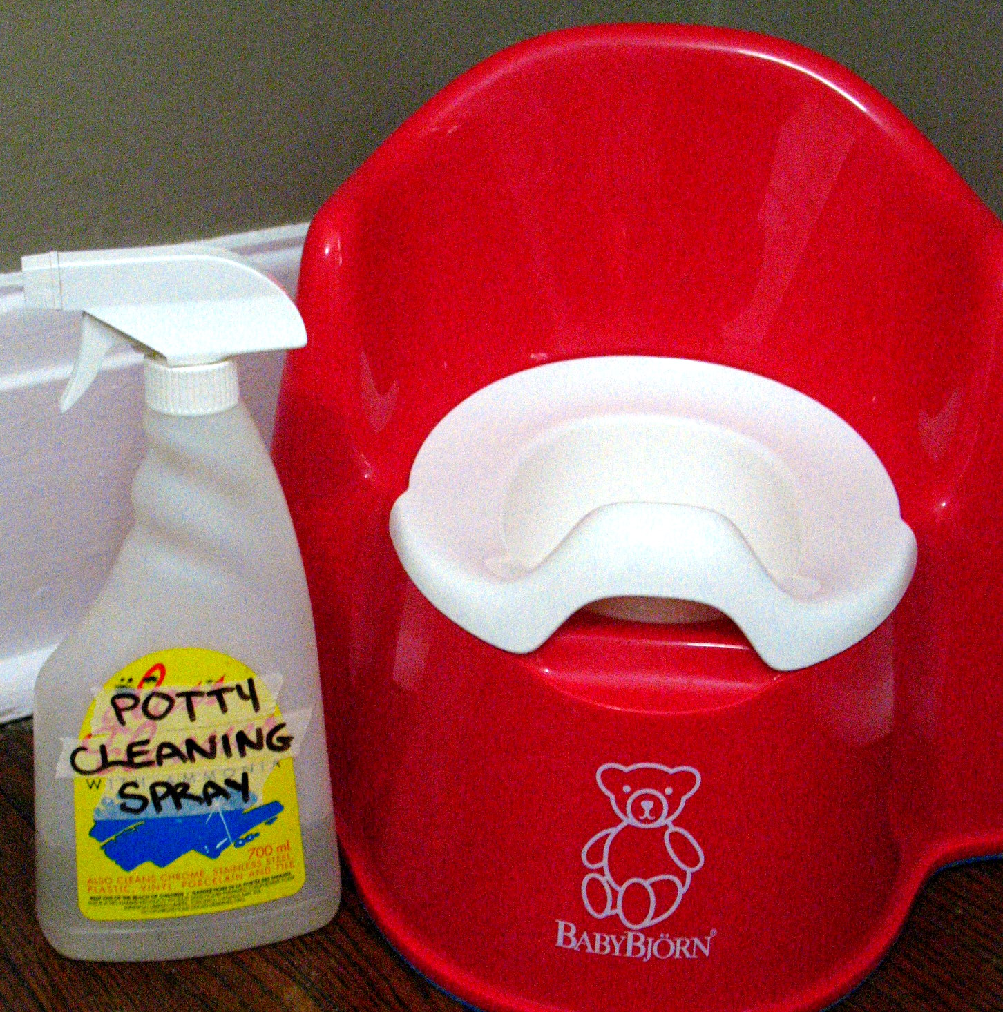 Munch DIY NonToxic Potty Cleaning Spray