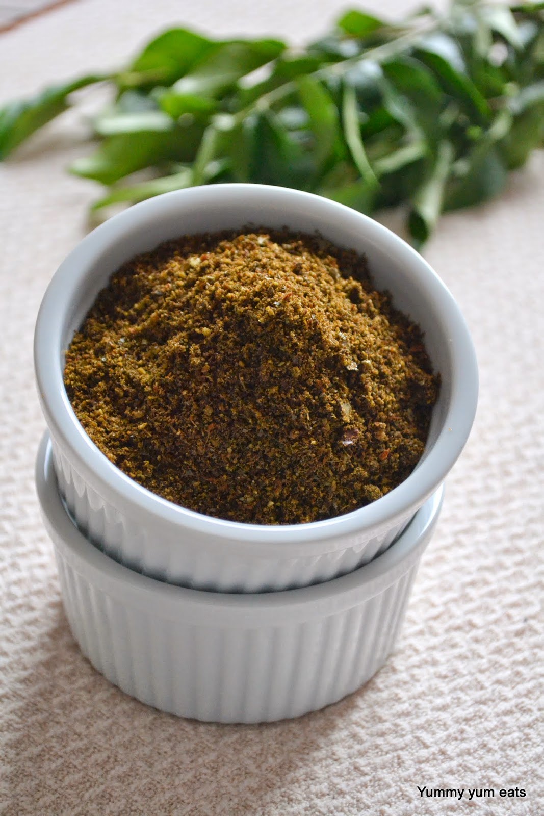 Yummy yum eats Vepilakatti (Curry leaves chutney powder) The