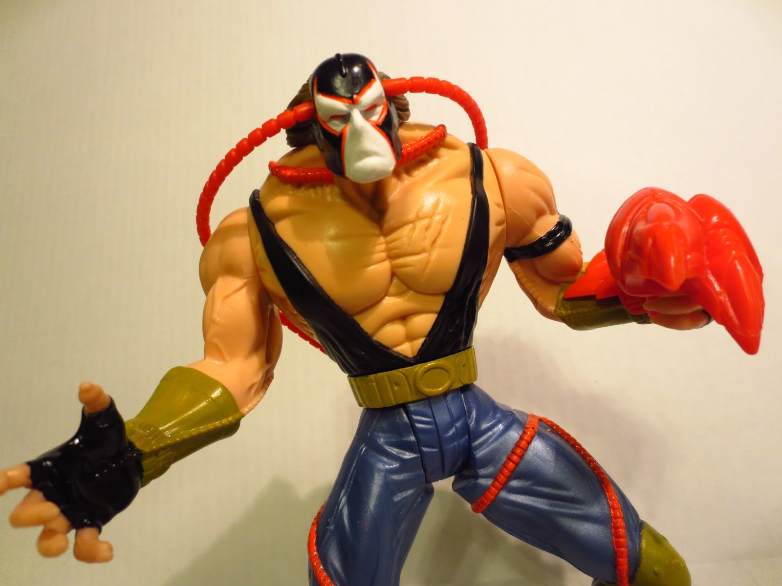 Action Figure Review 90's Edition: Lethal Impact Bane from Legends of the  Dark Knight by Kenner (Confirmed: Great)