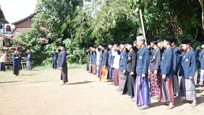 Cerita Menarik Pada Upacara HUT RI KE 67 di Ponpes Darussalam Sumberingin Cerita Menarik Pada Upacara HUT RI KE 67 di Ponpes Darussalam Sumberingin