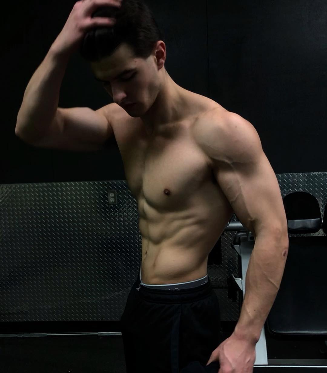 sexy-gym-bad-boys-abs