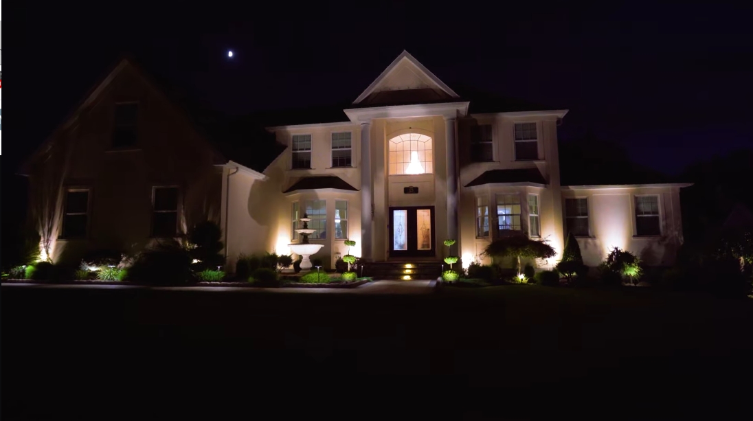 30 Photos vs. 123 Church Ln, East Brunswick, NJ Interior Design Luxury Home Tour
