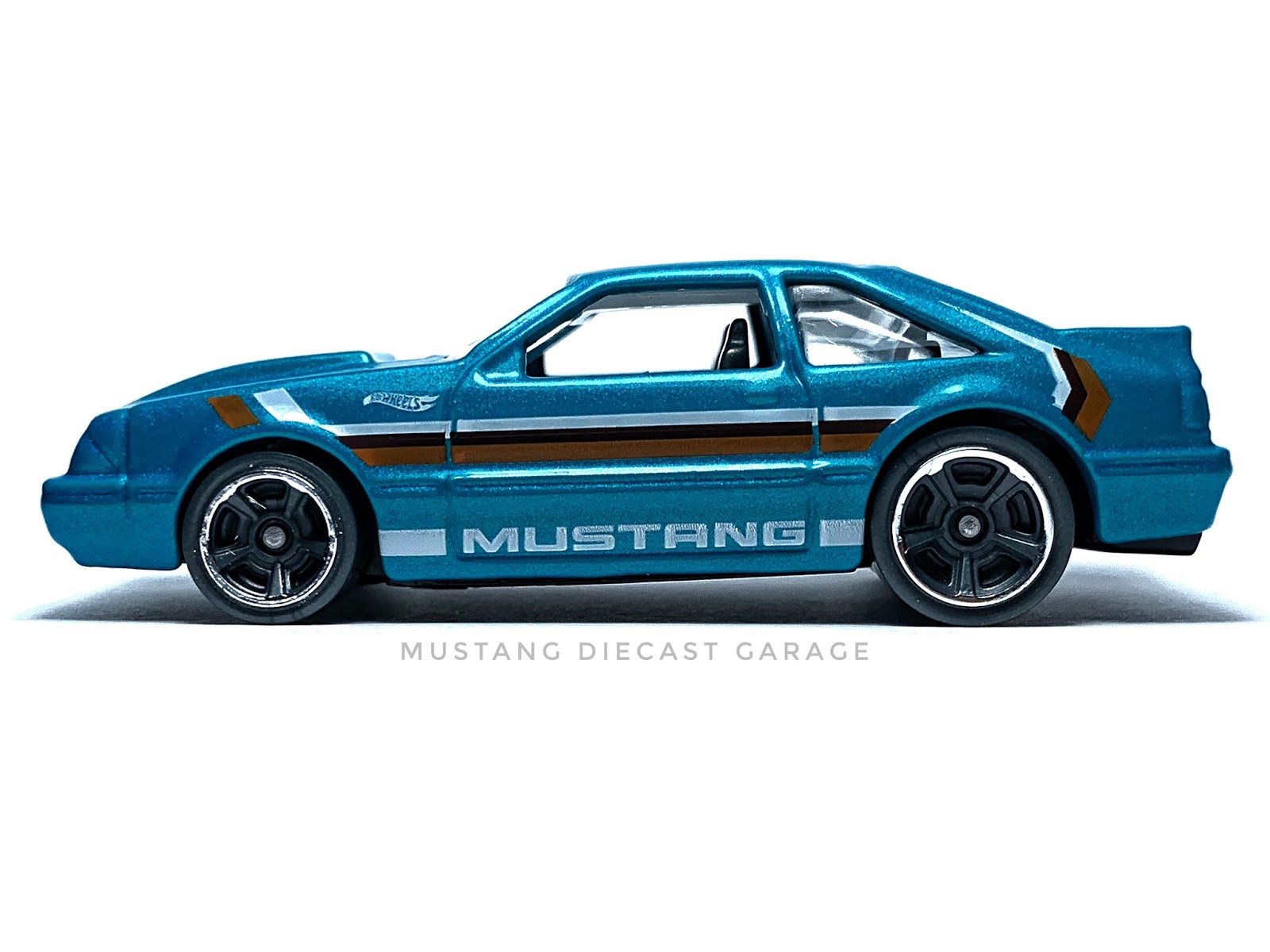 hot wheels 92 ford mustang