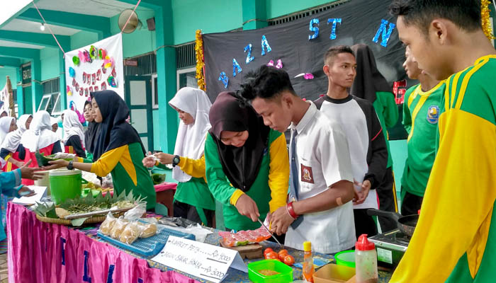 PTK KEWIRAUSAHAAN SMK UPAYA GURU KEWIRAUSAHAAN DALAM