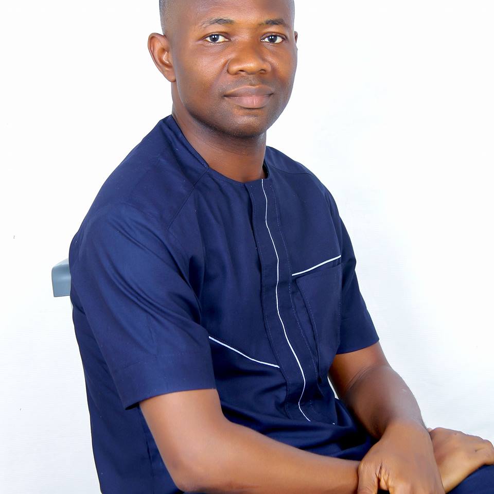 Need pastor vestment choir robe academic gown uniform at alimosho Lagos